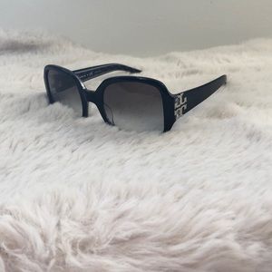 Black Tory Burch sunglasses with logo